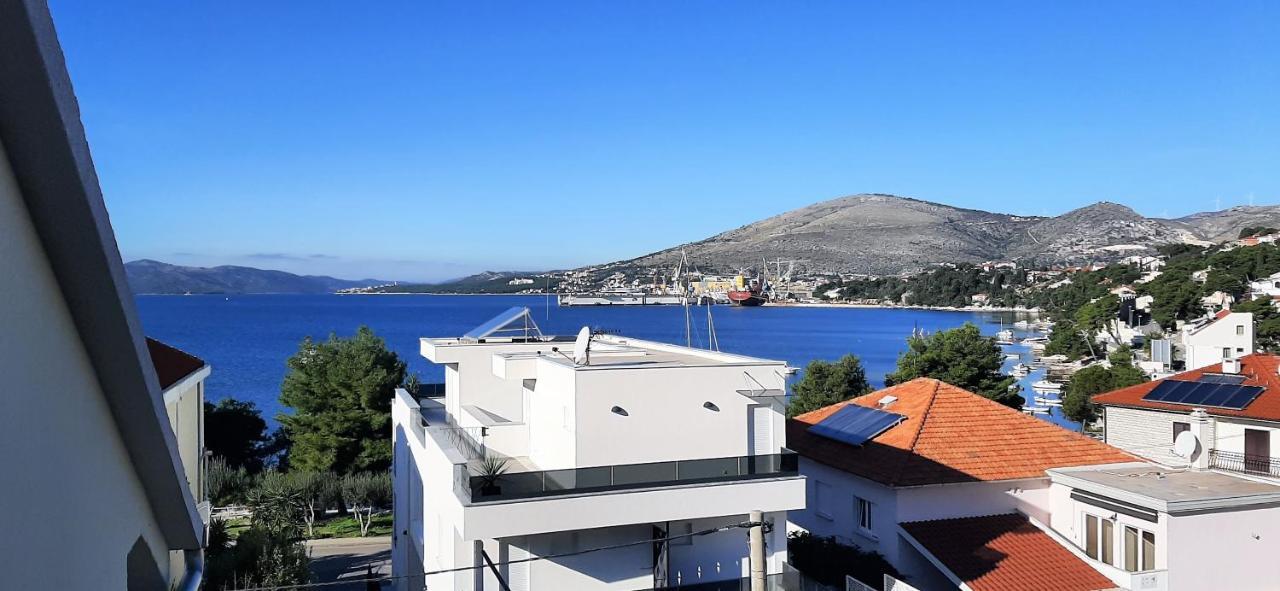 Apartments Figos Trogir Bagian luar foto