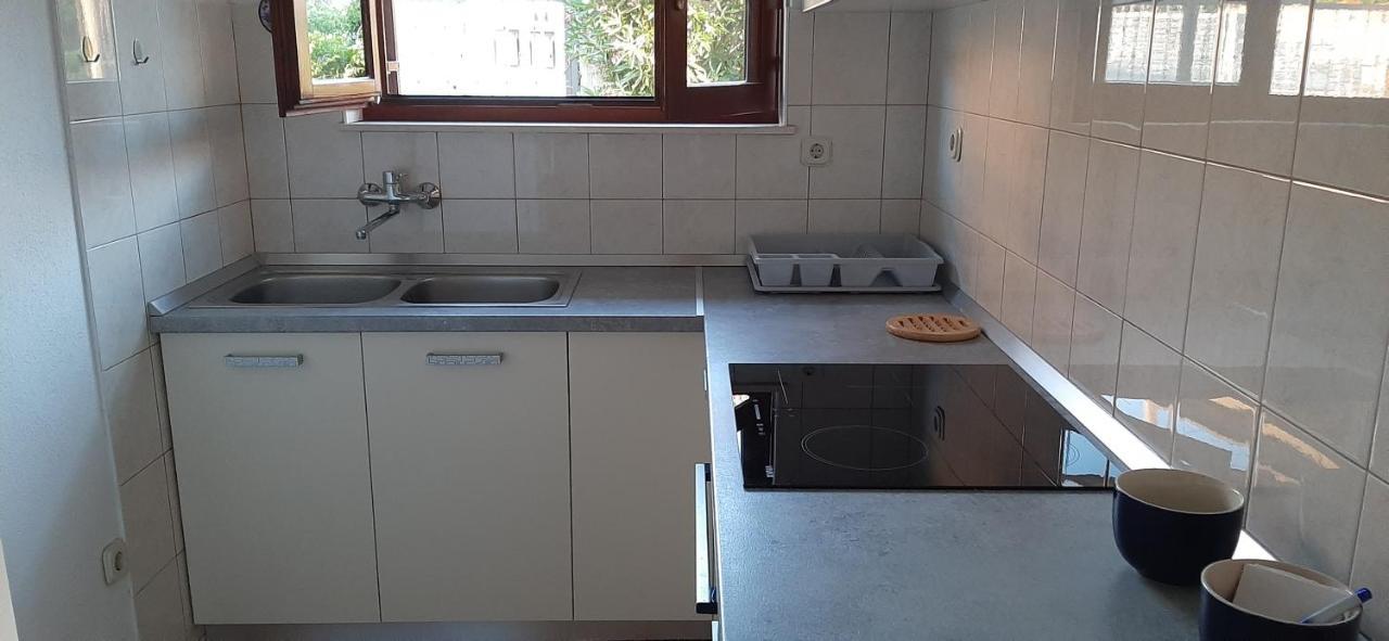 Apartments Figos Trogir Bagian luar foto